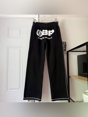 BARAJAS black contrast stitch logo graphic straight leg fleece sweat‎ pants